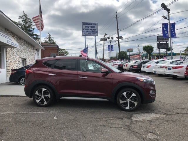 Used 2017 Hyundai Tucson Limited w/ Cargo Package AWD/4WD image 4