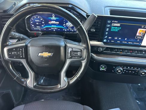 Used 2024 Chevrolet Silverado 1500 LT AWD/4WD image 4