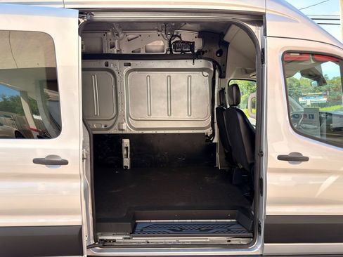 Used 2024 Ford Transit 350 148 High Roof Extended DRW RWD image 33