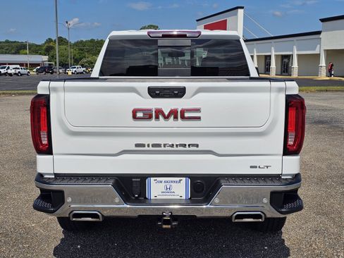 Used 2024 GMC Sierra 1500 SLT w/ SLT Premium Plus Package AWD/4WD image 12