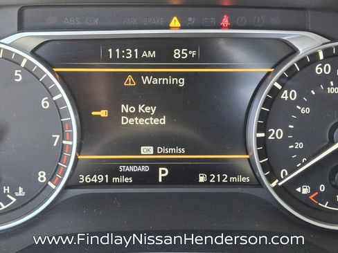 Used 2025 Nissan Pathfinder SV FWD image 32