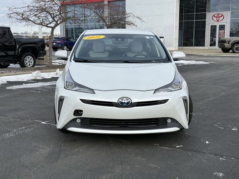 Certified 2022 Toyota Prius XLE image 2