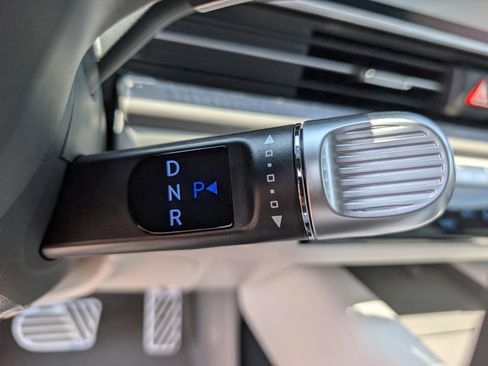 New 2025 Hyundai Ioniq 6 Limited image 30