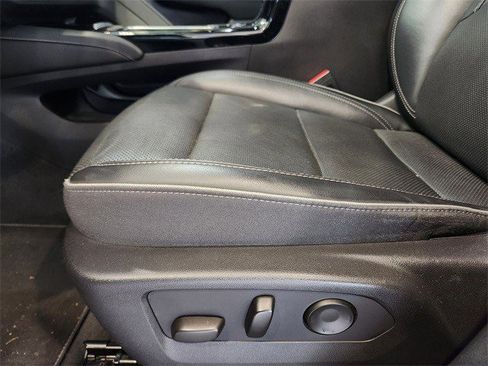 Certified 2021 Buick Envision Essence w/ Sport Touring Package image 12