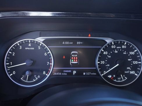 Used 2025 Nissan Pathfinder SV FWD image 21