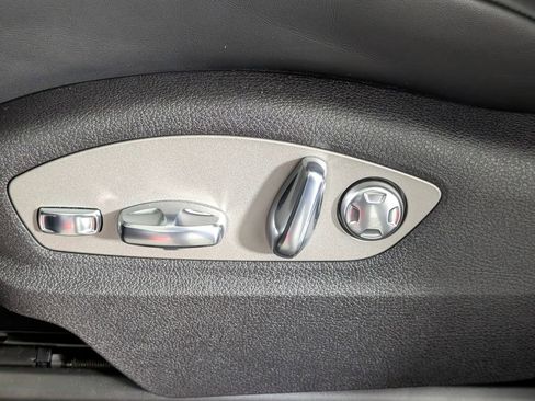 New 2026 Porsche Macan image 29