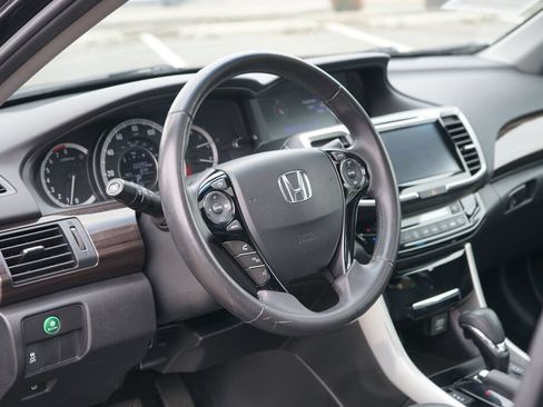 Used 2016 Honda Accord EX-L image 11