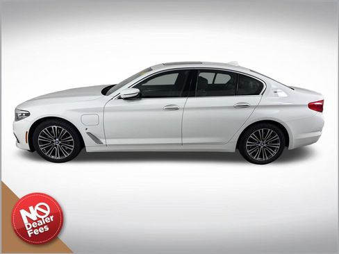 Used 2018 BMW 530e w/ Premium Package 2 RWD image 7