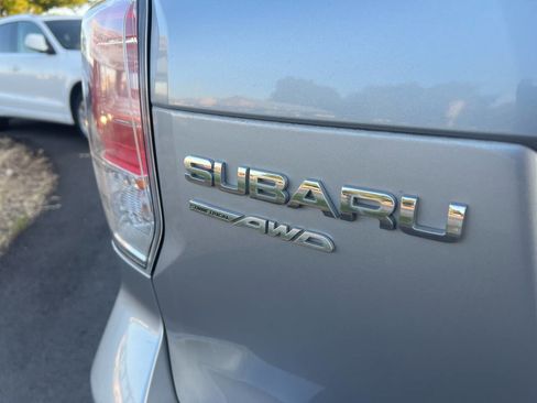 Used 2017 Subaru Forester 2.5i Premium image 29