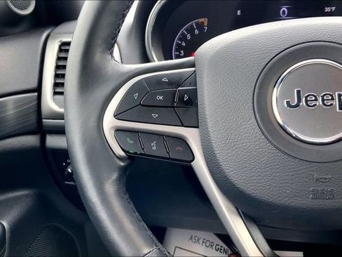 Used 2019 Jeep Grand Cherokee Altitude image 14