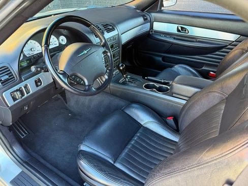 Used 2004 Ford Thunderbird image 26