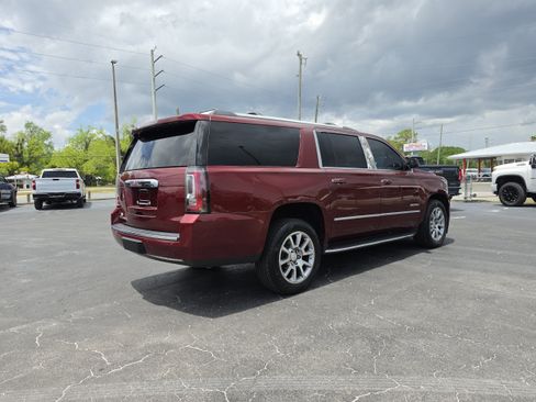 Used 2020 GMC Yukon XL Denali RWD image 4