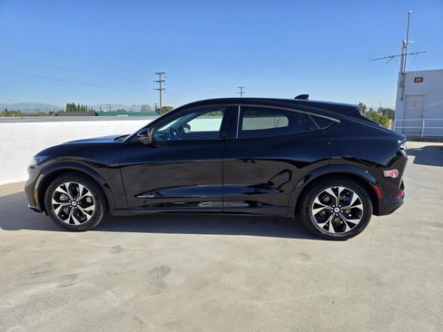 Used 2023 Ford Mustang Mach-E Premium image 7