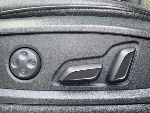 Used 2019 Audi Q5 Premium w/ Convenience Package image 19