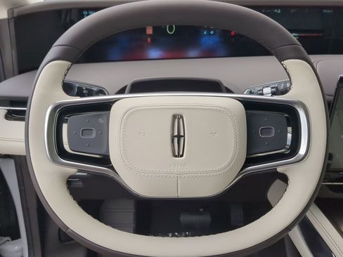 New 2026 Lincoln Nautilus Black Label AWD/4WD image 13