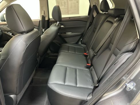 Certified 2023 Nissan Rogue SL w/ SL Premium Package image 18