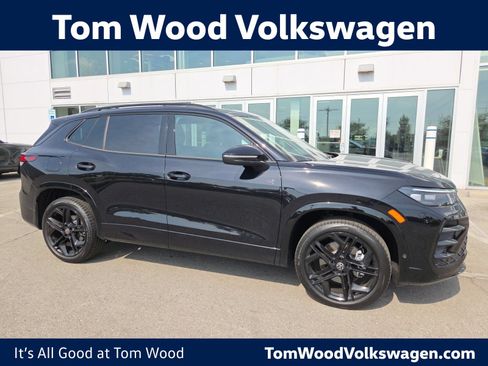Certified 2026 Volkswagen Tiguan SE R-Line AWD/4WD image 1