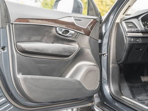 Used 2019 Volvo XC90 T6 Momentum w/ Advanced Package image 38