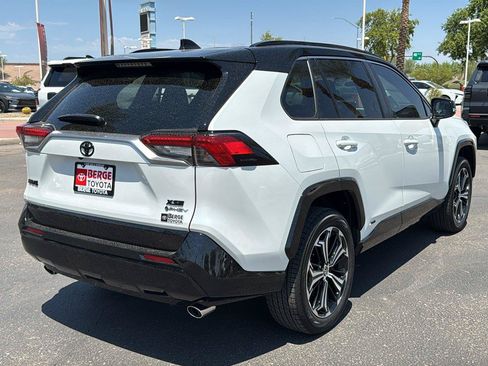 Used 2025 Toyota RAV4 XSE AWD/4WD image 9