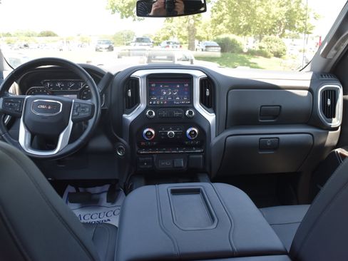 Used 2021 GMC Sierra 1500 SLT w/ SLT Premium Plus Package AWD/4WD image 28