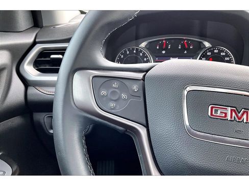 Used 2023 GMC Acadia AT4 image 11