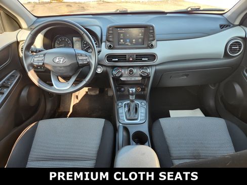 Used 2021 Hyundai Kona SEL image 2