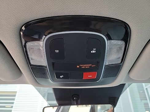 Used 2025 Hyundai Sonata SEL FWD image 28