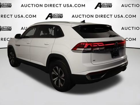Used 2025 Volkswagen Atlas Cross Sport SE FWD image 36