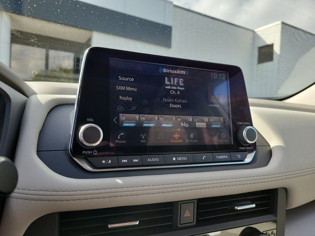 Used 2023 Nissan Rogue SV w/ SV Premium B Package FWD image 31