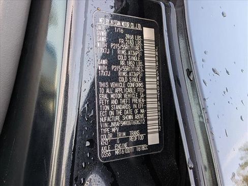 Used 2016 Nissan Juke SV image 25