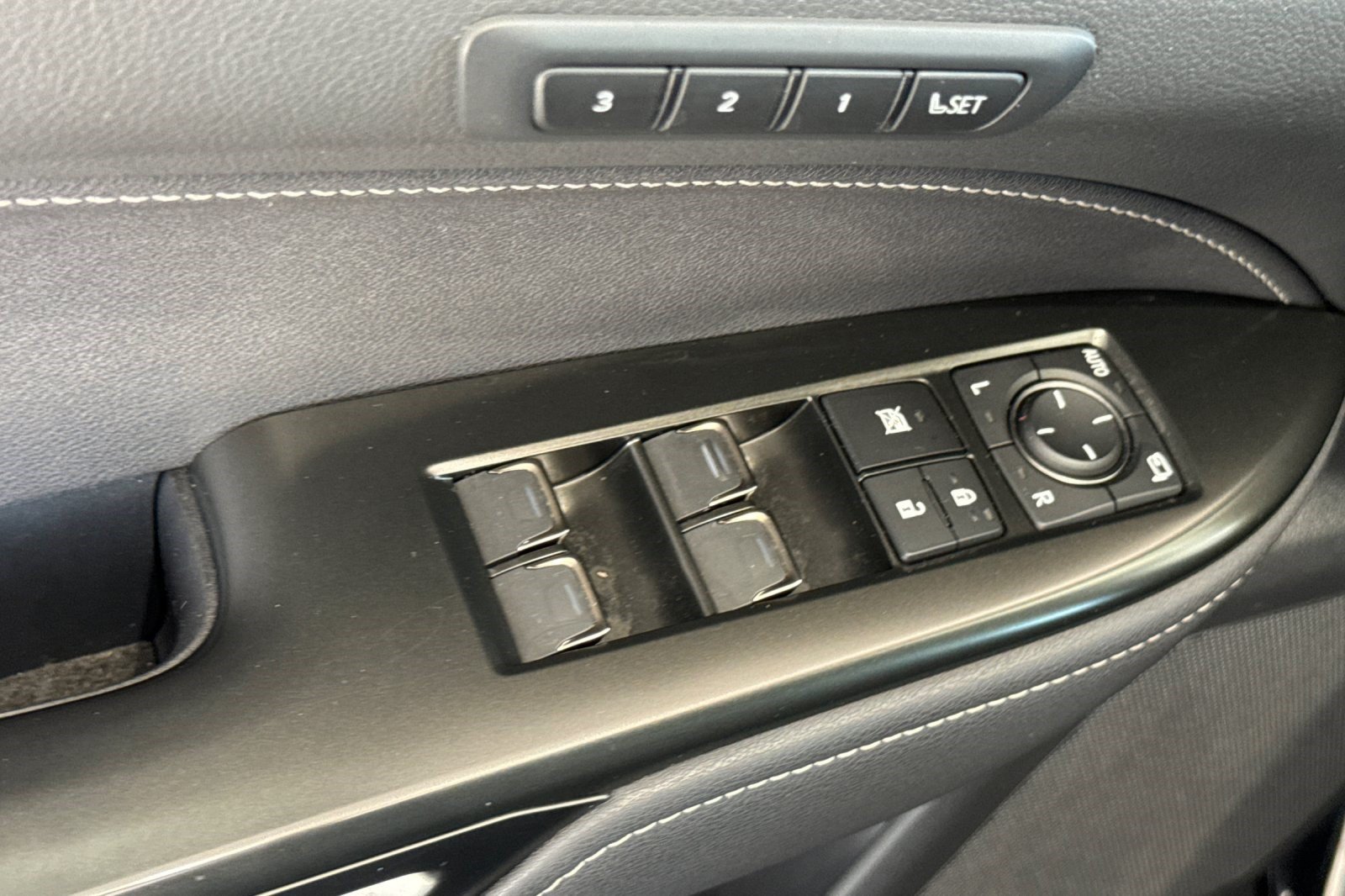 Used 2025 Lexus NX 350h AWD w/ Cold Area Package image 13