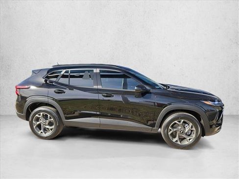 New 2026 Chevrolet Trax LT w/ Driver Confidence Package image 4