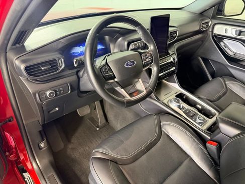 Used 2021 Ford Explorer ST w/ Equipment Group 401A AWD/4WD image 32