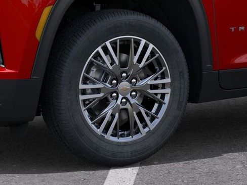 New 2026 Chevrolet Traverse LT image 9