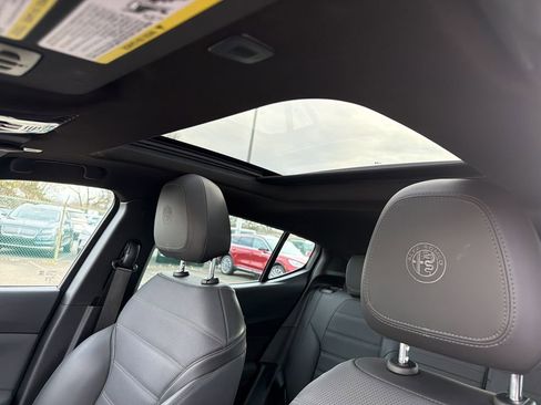 Used 2024 Alfa Romeo Tonale Veloce image 28