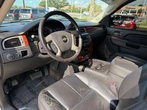 Used 2013 Chevrolet Avalanche LT w/ All-Star Edition RWD image 12