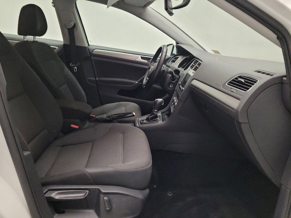 Used 2017 Volkswagen Golf S FWD image 21