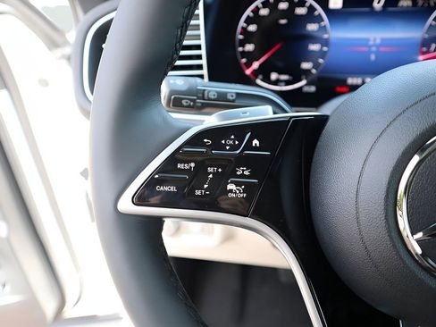 Certified 2026 Mercedes-Benz GLE 450 4MATIC image 32