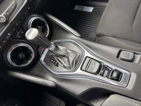 Used 2018 Chevrolet Camaro LT RWD image 25