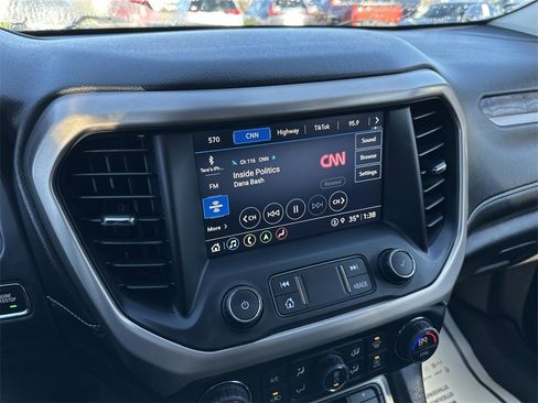 Used 2022 GMC Acadia Denali image 16