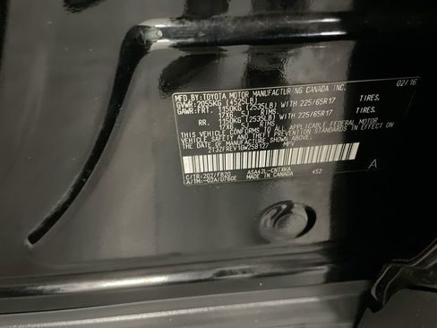 Used 2016 Toyota RAV4 LE image 30