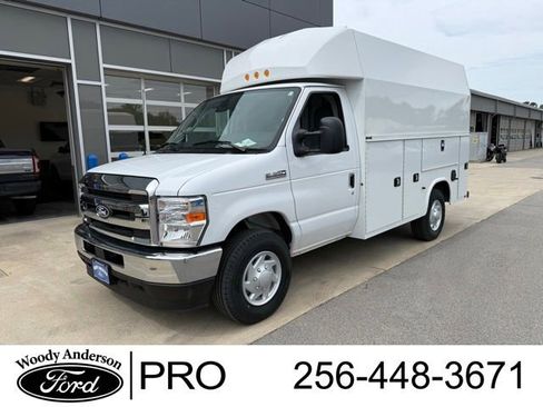 New 2026 Ford E-350 and Econoline 350 Super Duty w/ Power Equipment Group RWD image 1