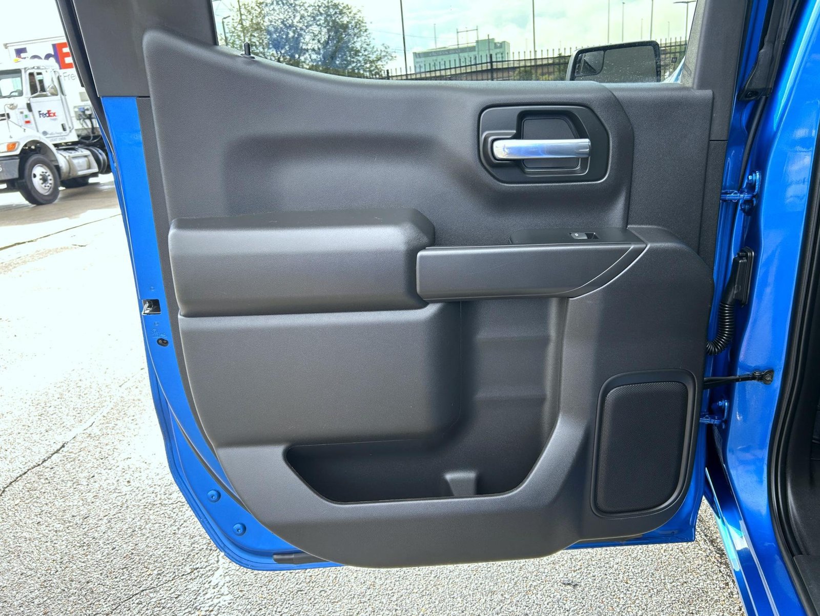 Certified 2023 Chevrolet Silverado 1500 Custom AWD/4WD image 17