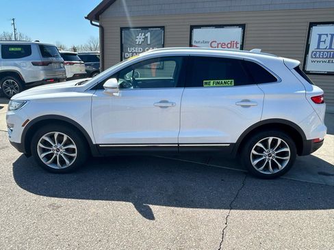 Used 2017 Lincoln MKC Select w/ Select Plus Package AWD/4WD image 8