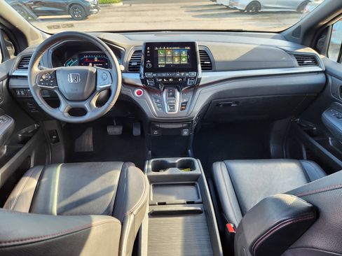 Certified 2023 Honda Odyssey Sport image 8