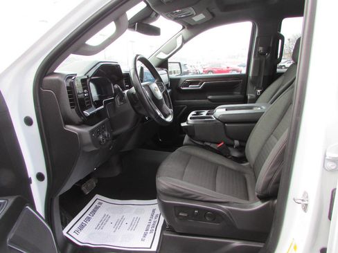 Used 2023 Chevrolet Silverado 1500 LT w/ Protection Package image 11