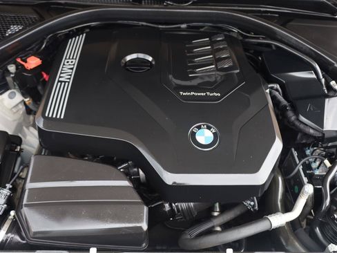 Used 2020 BMW 330i Sedan w/ Premium Package RWD image 11