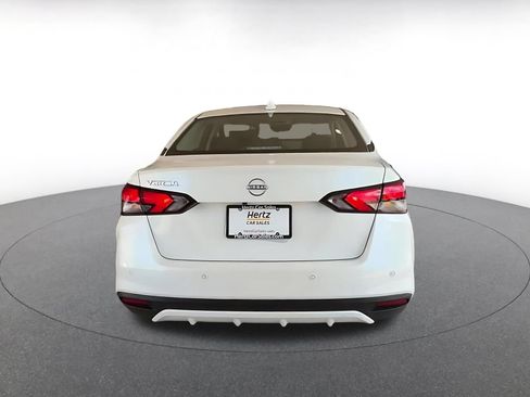 Used 2025 Nissan Versa SV FWD image 12
