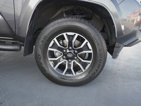 Certified 2022 Toyota Tacoma TRD Sport image 35