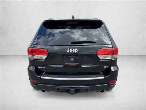 Used 2020 Jeep Grand Cherokee Overland AWD/4WD image 6